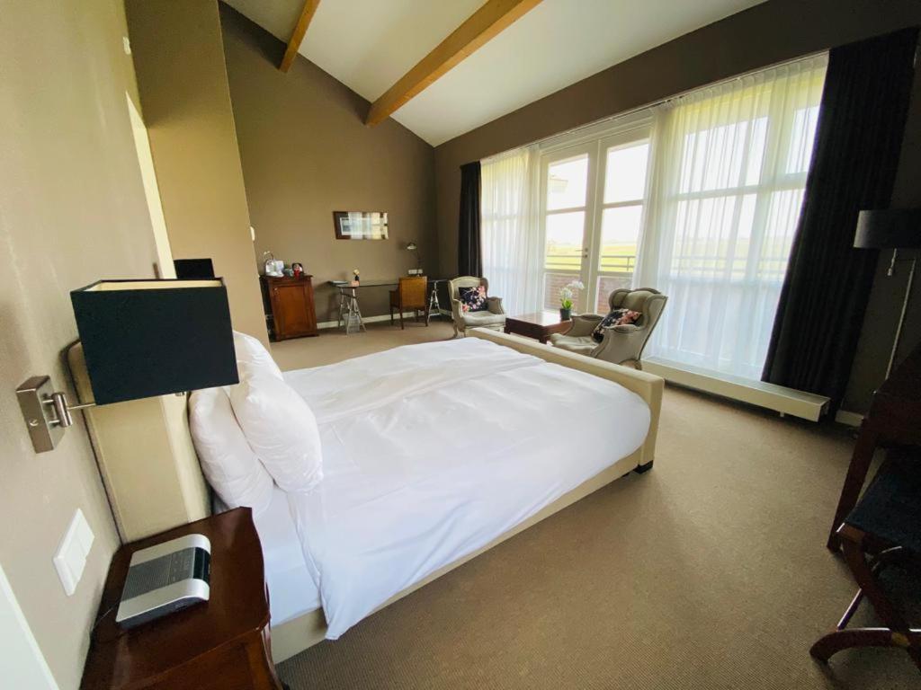 Landhotel De Ijsvogel Sint Nicolaasga Dış mekan fotoğraf