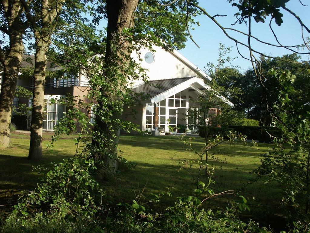 Landhotel De Ijsvogel Sint Nicolaasga Dış mekan fotoğraf